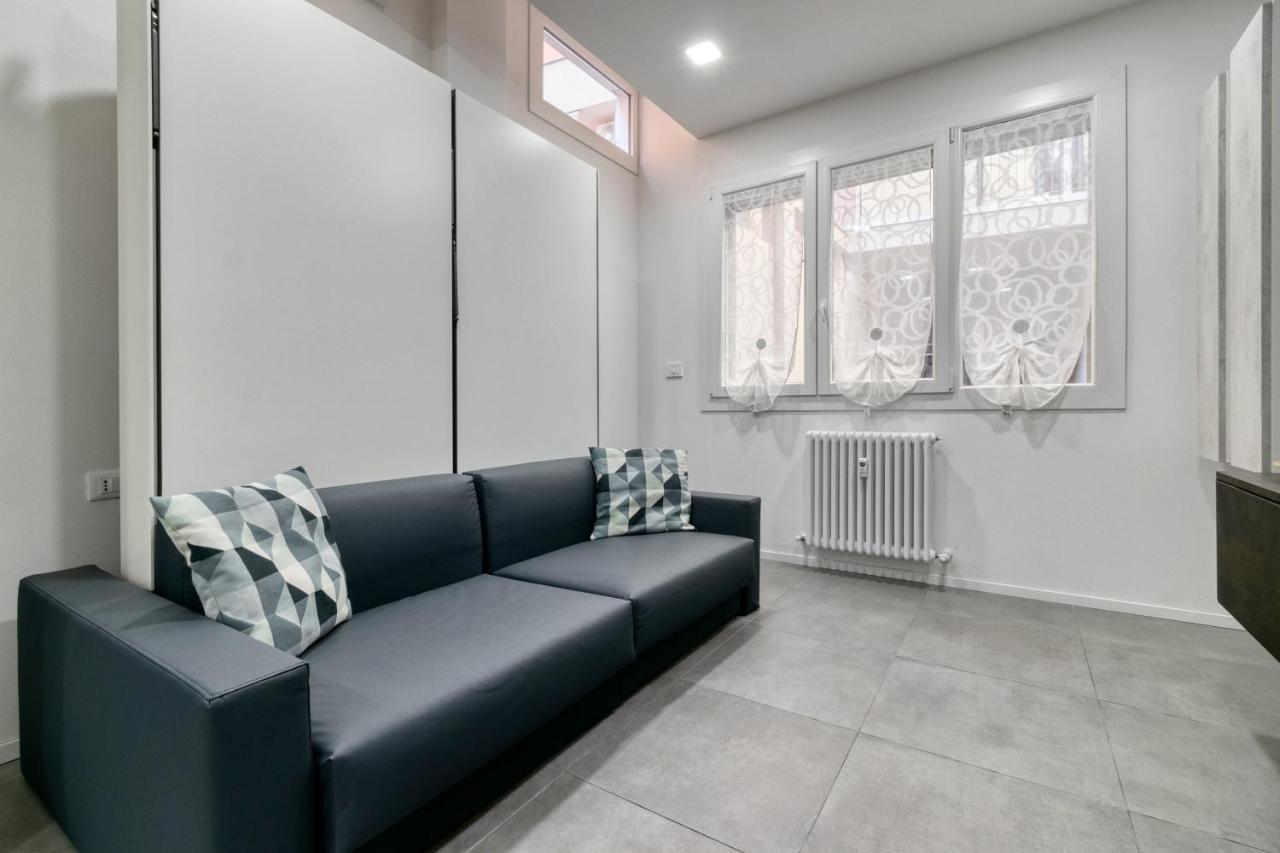 Guest House Ugo Lenzi Bologna Bagian luar foto